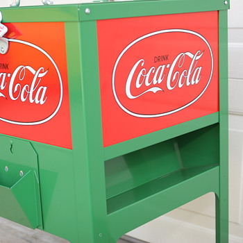 Green Coke Cooler--small coca-cola ice box