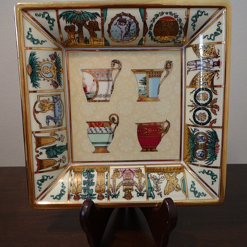 VINTAGE GUCCI - ITALY  - Art Pottery