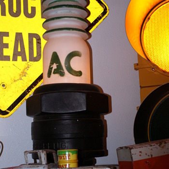 A/C spark plug display - Petroliana