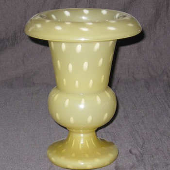 Cream vase - Art Glass