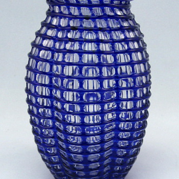 Loetz Cobalt Ausführung 143 Threaded Vase from 1910 - Art Glass
