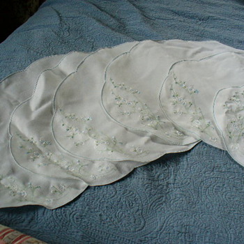Placemats with tags - need info - Rugs and Textiles
