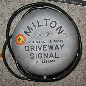 1959 MILTON Driveway Signal Bell - Advertising