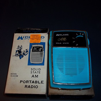 1973 MIDLAND TRANSISTOR RADIO NOS