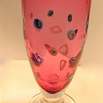 Pink goblet with spots of many colors - Art Glass