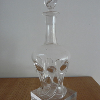WHITEFRIARS OR STUART DECANTER - Art Glass
