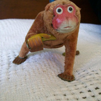 Vintage Wind Up Toy Monkey made in Japan marked 