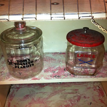 Tom's peanuts,Lance Jar,Barber chair,Pepsi thermometer