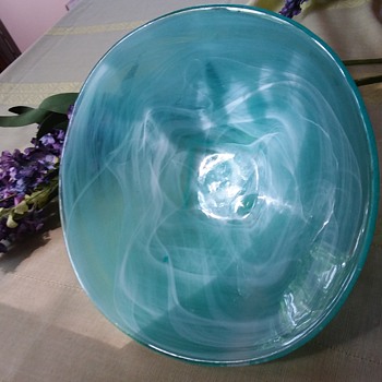 Art Glass Bowl Possibly Kosta Boda - Art Glass