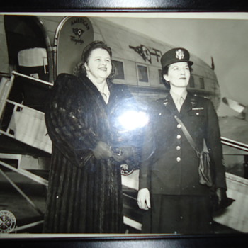 World War Two  My mother RN  with Kate Smith selling war bonds 2nd post  (see 1st post also) - Military and Wartime