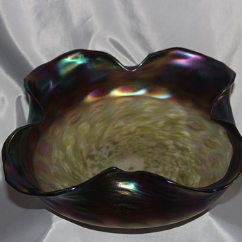 Rindskoft Pepita Bowl - Art Glass