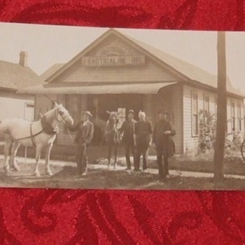Picture sign for Horse Shoeing c. 1910
