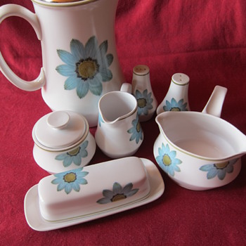 Noritake Up-Sa Daisy - Kitchen