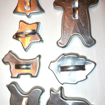 Vintage Metal Cookie Cutters - Kitchen