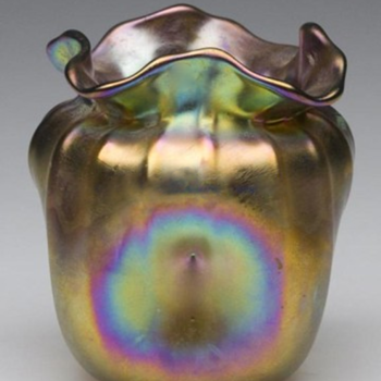 QUEZAL ART GLASS VASE, circa 1907 - Art Glass