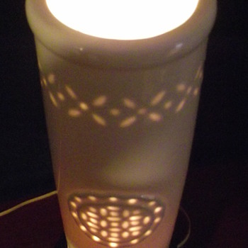 My favorite unmarked Lamp - Lamps