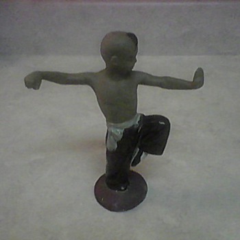 CERAMIC FIGURINE