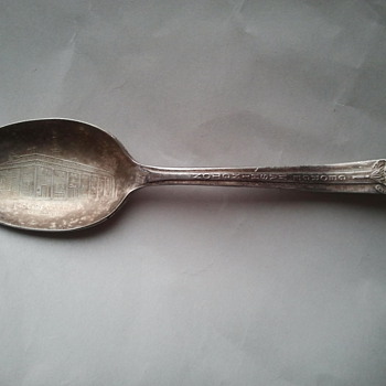 Rogers MFG Co George Washington Silver Spoon