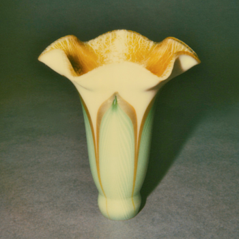 QUEZAL ART GLASS LILY SHADE - Art Glass