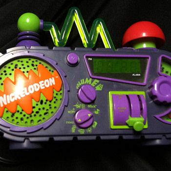 Nickelodeon Time Blaster Alarm Clock