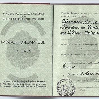 1950 Diplomatic passport - Paper