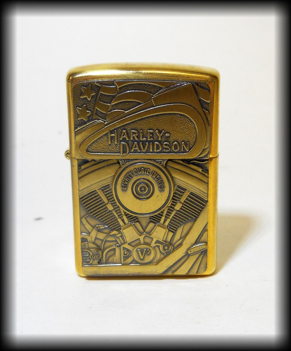 thumbnail image 2 of Zippo Collectible Year 2021 - Queespadas 2 of 9