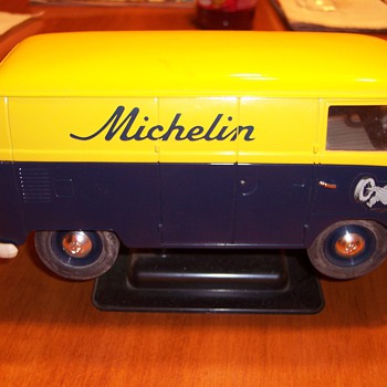 1966 COMBI VW VAN MICHELIN TIRE - Model Cars