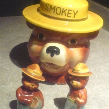 Smokey Bear Cookie Jar Vintage ?