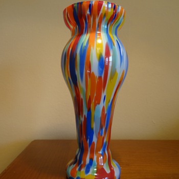 CZECHOSLOVAKIA  VASE  - Art Glass