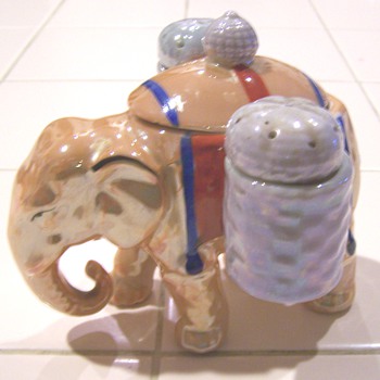Elephant lusterware condiment sets