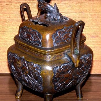 Chinese Bronze Censer & Vase