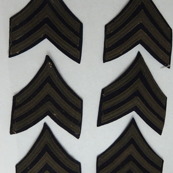 WWII Patches Help IDing
