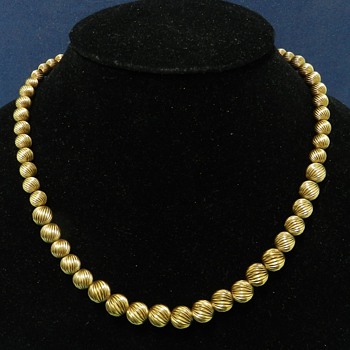14k Gold Fluted Bead Necklace - 1940's-60's - Thrift Store! - Fine Jewelry