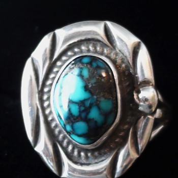 KINGMAN TURQuoise Ring Possible Navajo what you think? can you help with this mark - Native American