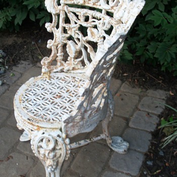 3 legged cast iron chair question - Furniture