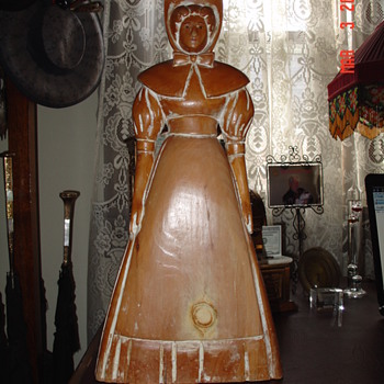 Pilgrim Or Quaker Folk Art Wood Figure 