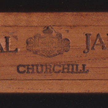 Royal Jamica Churchill cigar box Commemorating the Bicentennial of the US - Tobacciana