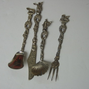 My Favorite Silver Repousse Salt Spoons/Demitasse Silverware w/Finials ITALY