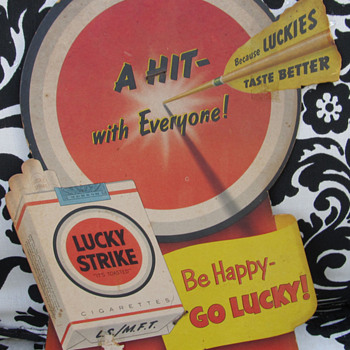 LUCKY STRIKE CARDBOARD SIGN, BE HAPPY-GO LUCKY - Tobacciana