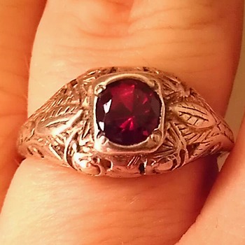 Art Nouveau or reproduction? Garnet & Sterling ring - Art Nouveau