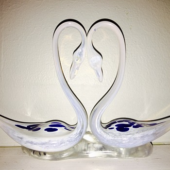 Glass swans - Art Glass
