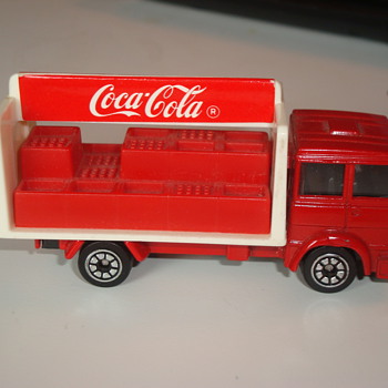 Small Corgi Coca Cola truck - Coca-Cola
