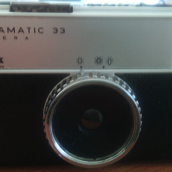 Kodak Instamatic 33 - Cameras