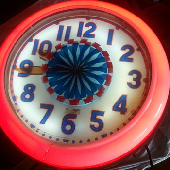Cleveland Spinner Neon Clock - Clocks