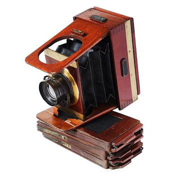 Teeny Tiny Wood & Brass Camera - c.1900 Shew Xit