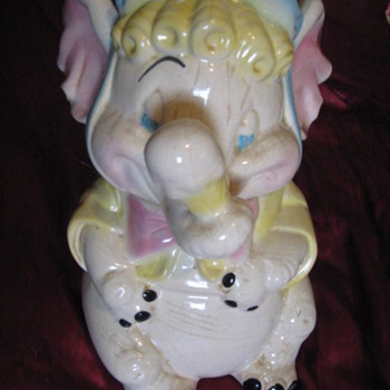 Brush Baby Elephant w/ Ice Cream Cone in Trunk Cookie Jar - Kitchen