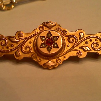 Old pin with hair - Fine Jewelry