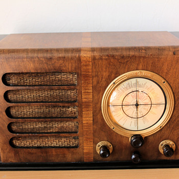 1952-53 Pilot Radio