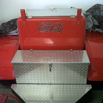 COKE BOX