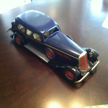 Tin windup car - Model Cars